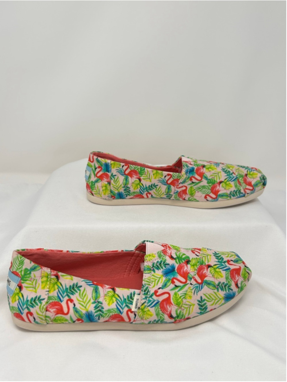 TOMS Flamingo Tropical Leaf Print Slip-On Flats Pink Canvas 7